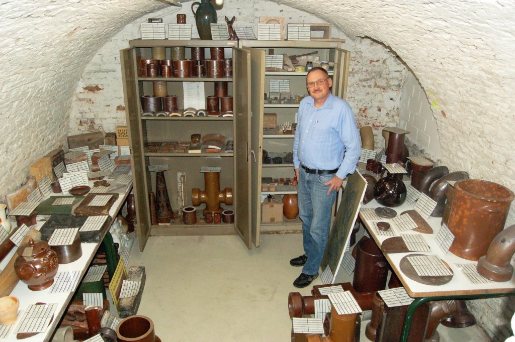 Steinzeug der Sammlung von Bernd Mayerhofer