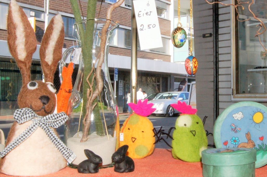 Osterdeko im Eine-Welt-Laden Frechen