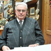 Horst Winkelhag in seinem Haus in Frechen