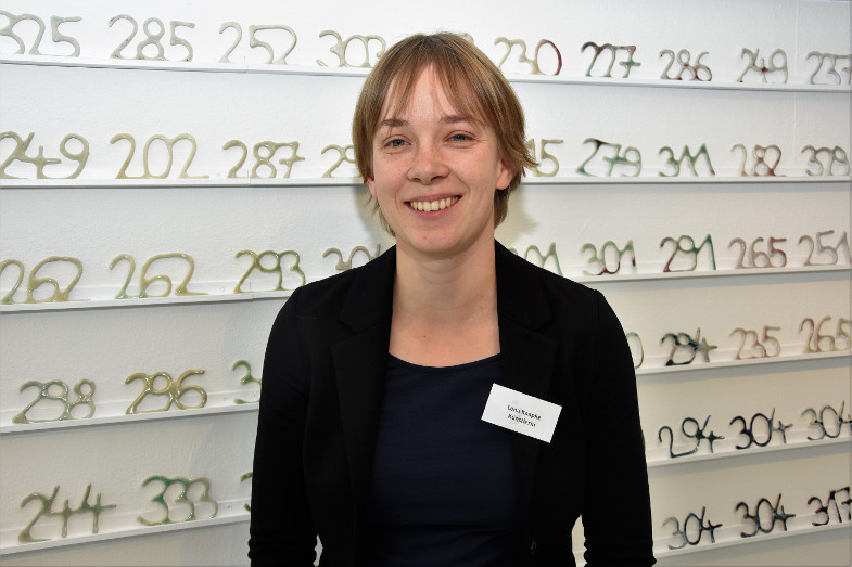 Installation von Lena Kaapke in der Ausstellung zum Frechener Keramikpreis 2018 im Keramion