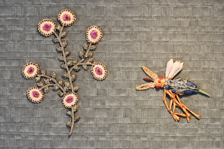 Carolein Smit - Blume mit Käfern (Ausschnitt)