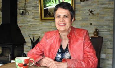 Miriam Erbacher, Fraktionsvorsitzende der Grünen im Frechener Stadtrat, im Interview bei Frechenschau.de-Redakteurin Susanne Neumann.