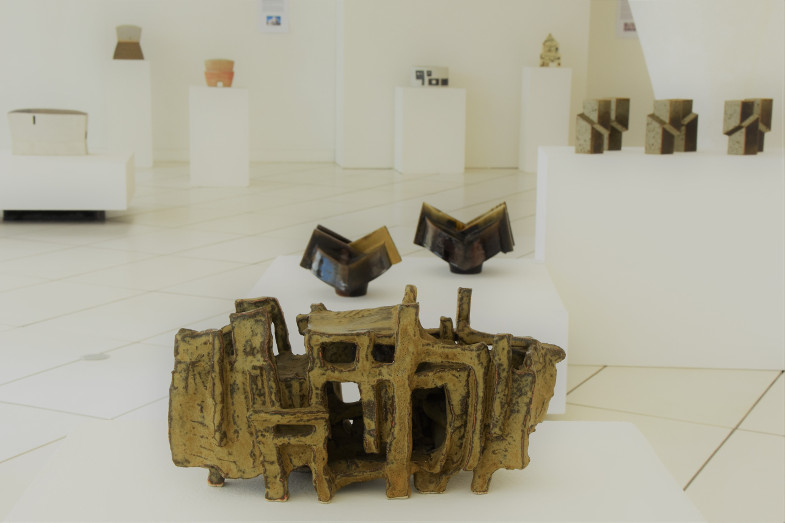 Plastik von Dieter Crumbiegel, 1969, Ausstellung #architektur! im Keramion