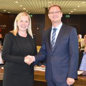 Susanne Stupp, Bürgermeisterin von Frechen, mit dem technischen Beigeordneten Robert Lehmann