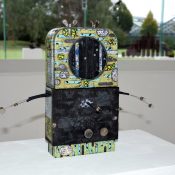 Stillleben im Keramion: "Volksempfänger", Judith Püschel, 2018/2019